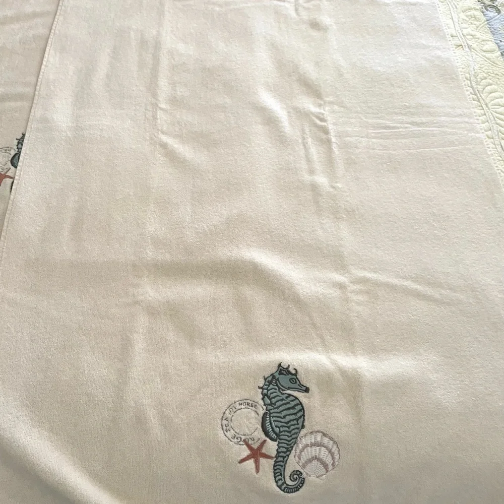 Avanti The Art of the Bath Embroidered Seahorse 199% Cotton Towel Set Six Pieces